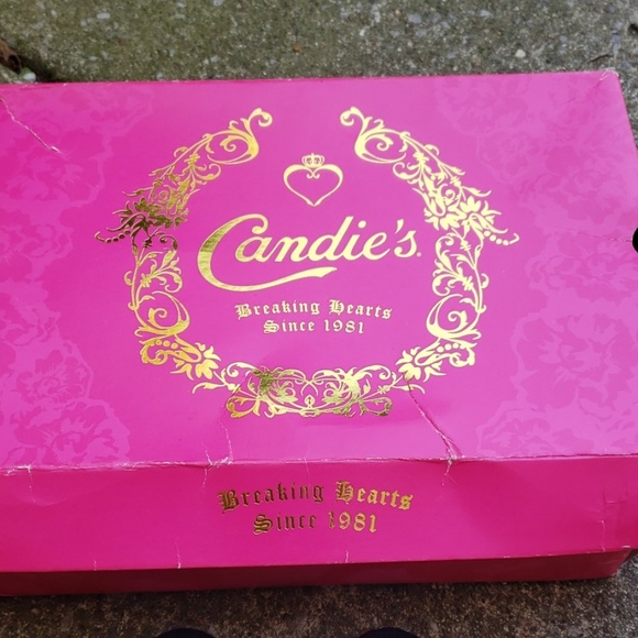 Candies Black Suede Pumps - Picture 4 of 4